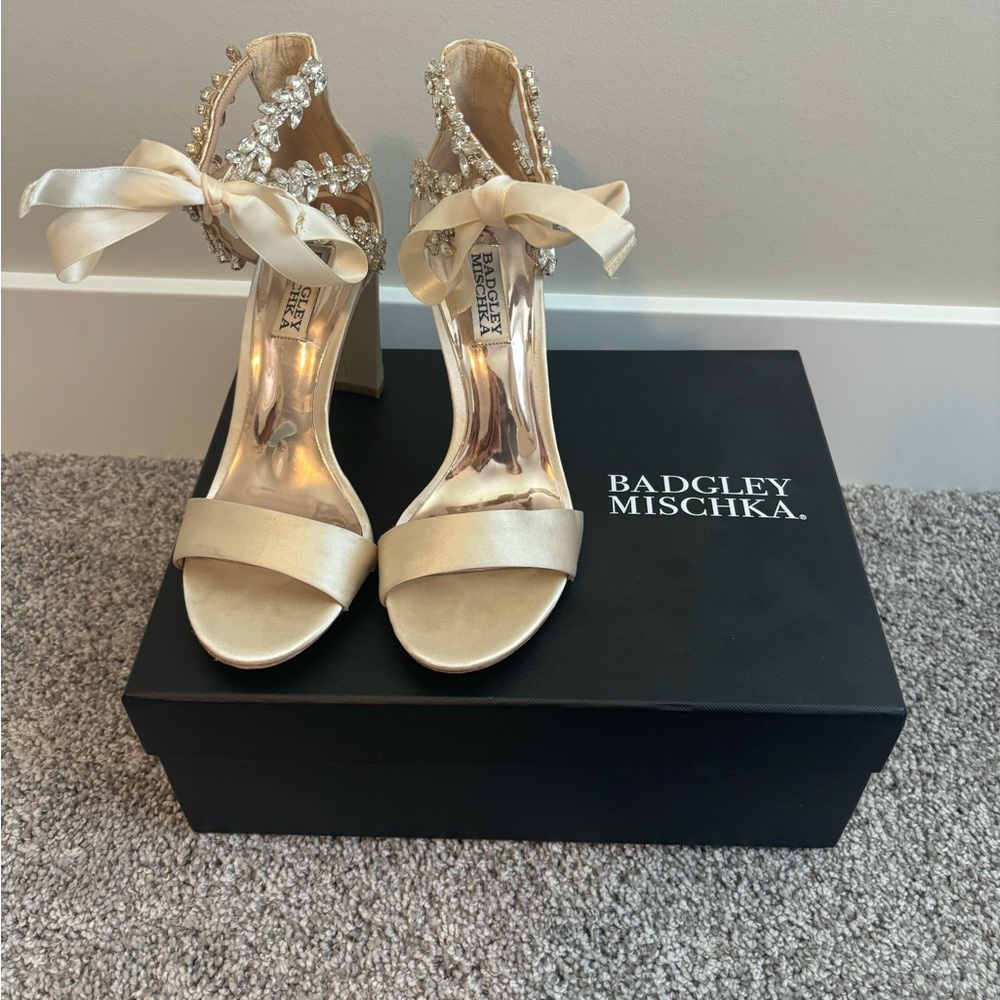 Badgley Mischka Heel